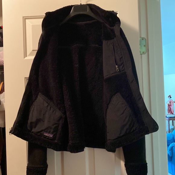 Patagonia reversible black coat size large - Picture 4 of 7